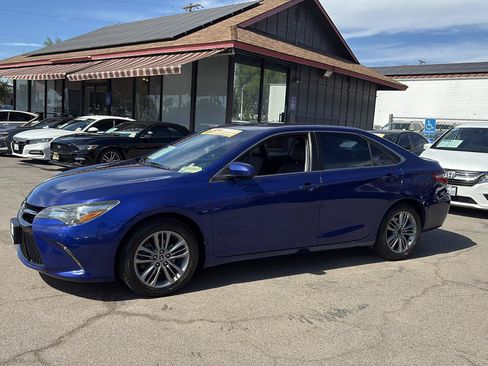 Used 2016 Toyota Camry SE FWD image 3