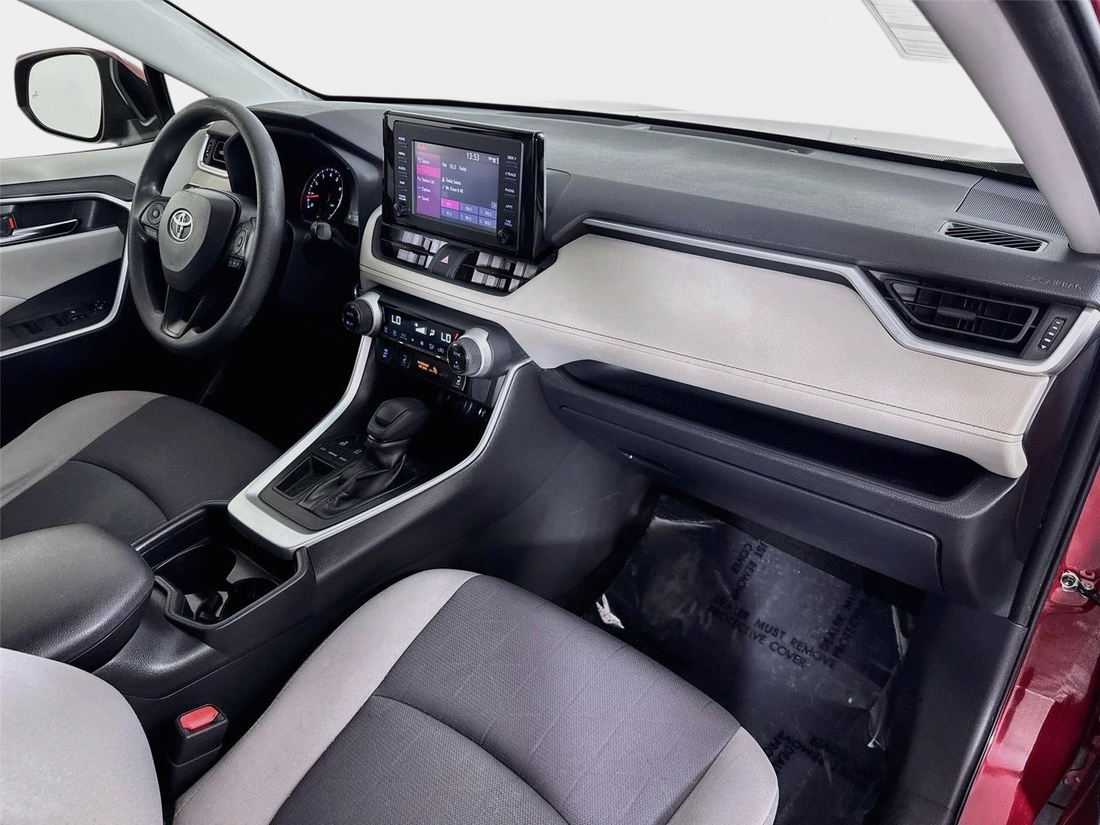 Used 2019 Toyota RAV4 XLE w/ Convenience Package FWD image 29