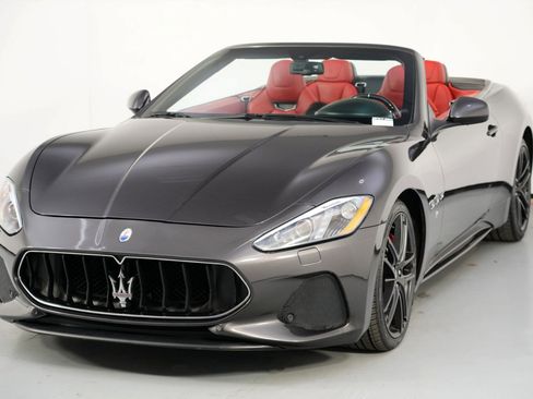 Used 2018 Maserati GranTurismo Sport image 41