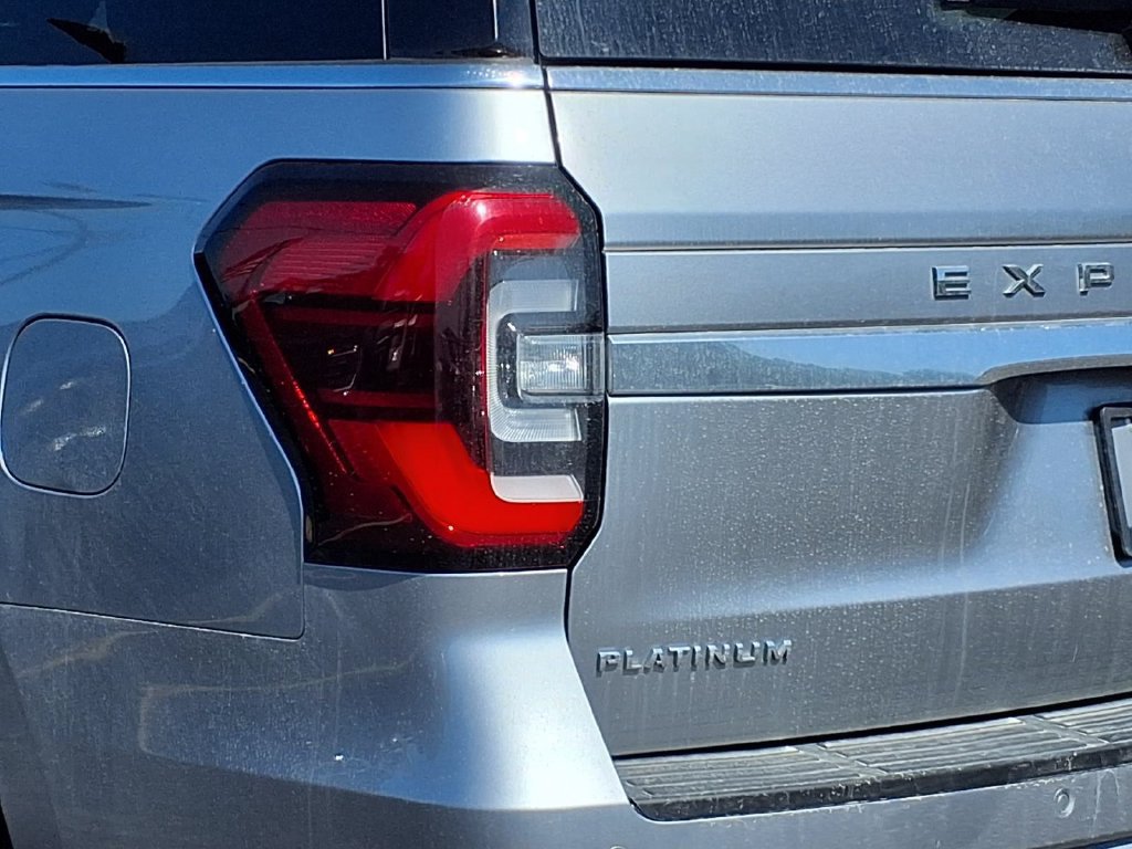 Used 2024 Ford Expedition Max Platinum AWD/4WD image 32