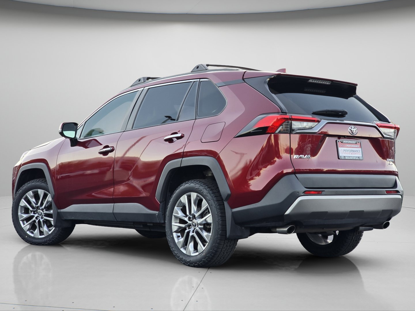 Used 2023 Toyota RAV4 Limited AWD/4WD image 26