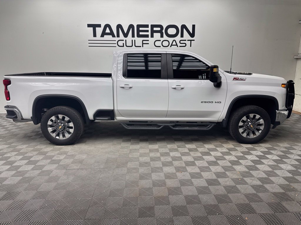 Used 2024 Chevrolet Silverado 2500 LT w/ All Star Edition AWD/4WD image 4
