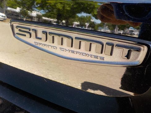 New 2025 Jeep Grand Cherokee Summit w/ Adv Protech Group IV image 20