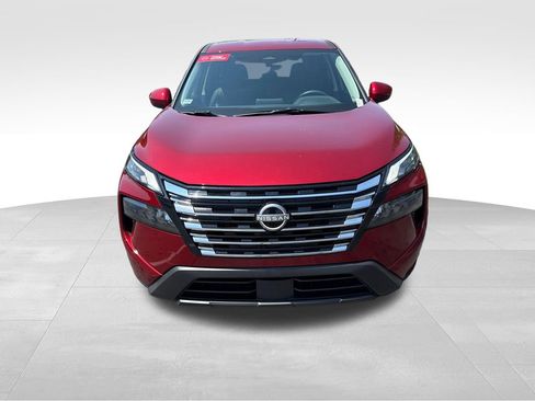 Used 2025 Nissan Rogue SV FWD image 9