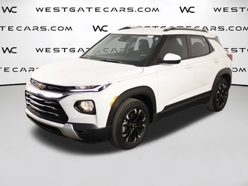 Used 2022 Chevrolet TrailBlazer LT FWD image 1