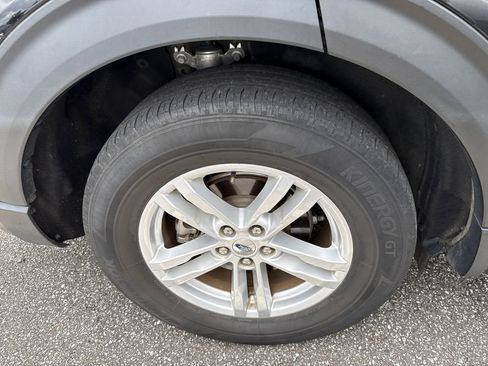 Used 2022 Ford Explorer XLT RWD image 8