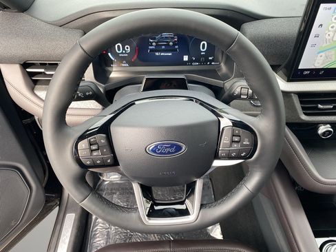 New 2026 Ford Explorer Platinum w/ LUX Leather Package AWD/4WD image 31