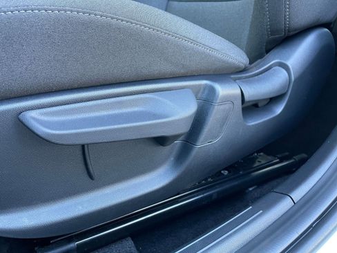 Used 2025 Kia K4 LXS image 23