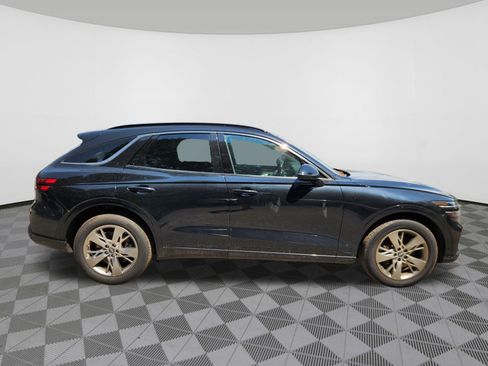 Used 2025 Genesis GV70 3.5T Sport AWD/4WD image 6