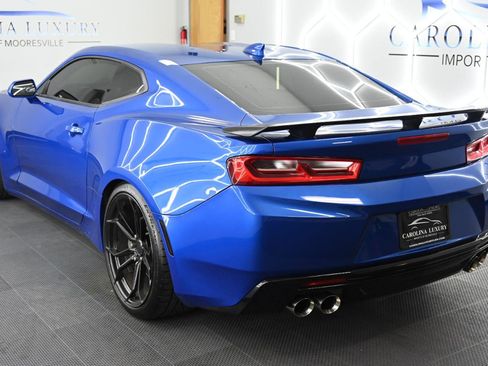 Used 2017 Chevrolet Camaro SS image 2