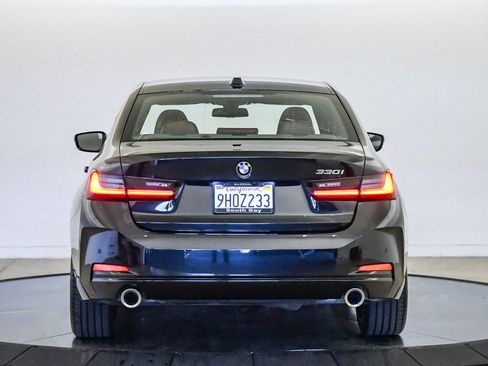 Certified 2023 BMW 330i Sedan w/ Premium Package RWD image 3