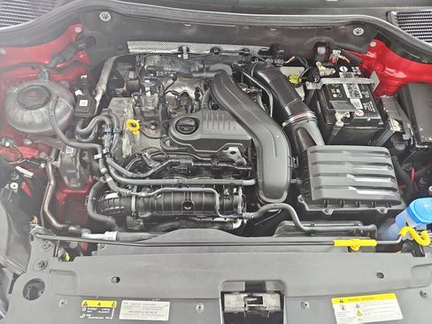 Used 2023 Volkswagen Taos SE AWD/4WD image 19