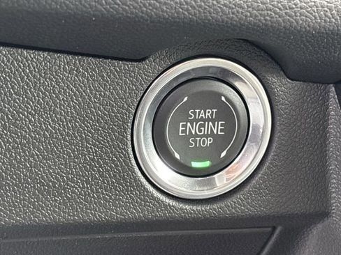 New 2026 Chevrolet Traverse LT w/ Sun and Wheel Package FWD image 19