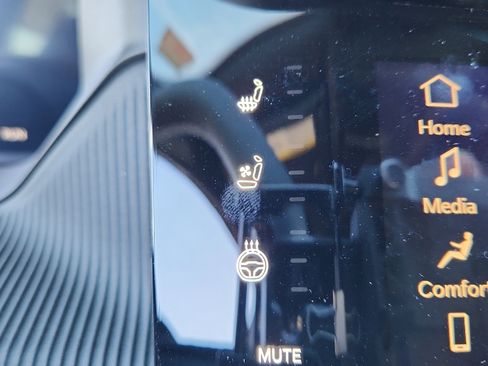 New 2026 Jeep Cherokee Overland image 21