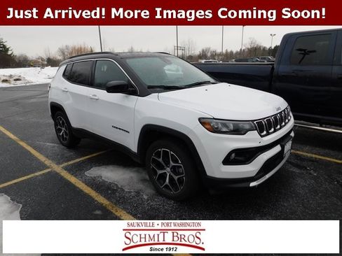 Used 2024 Jeep Compass Limited image 1