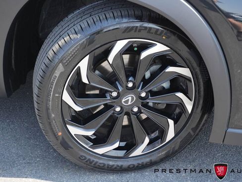 Used 2024 Lexus UX 250h FWD image 11