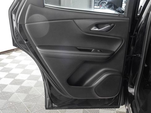 Used 2023 Chevrolet Blazer LT AWD/4WD image 37
