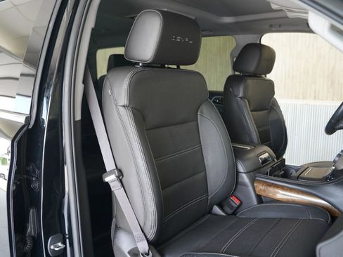 Used 2016 GMC Yukon Denali w/ Open Road Package RWD image 29