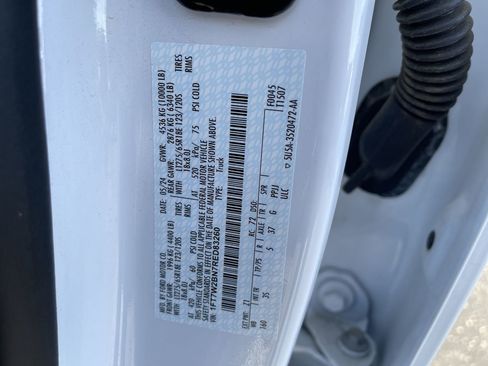 Used 2024 Ford F250 XLT image 32