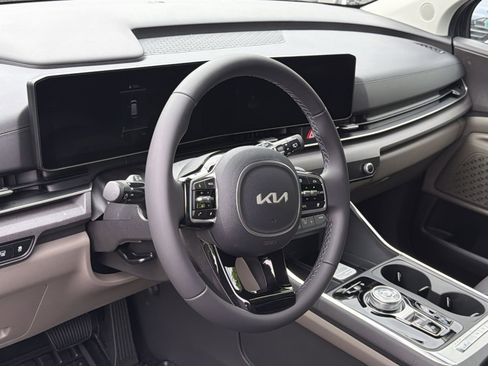 New 2026 Kia Carnival EX FWD image 20