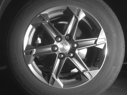 Used 2025 Chevrolet Blazer LT FWD image 12