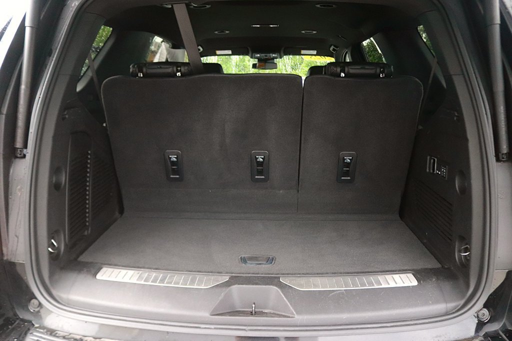 Used 2025 GMC Yukon Denali AWD/4WD image 18