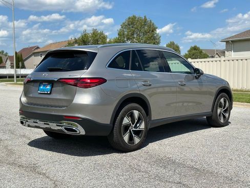 Used 2024 Mercedes-Benz GLC 300 4MATIC image 7
