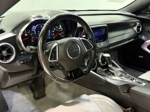 Used 2019 Chevrolet Camaro LT image 13