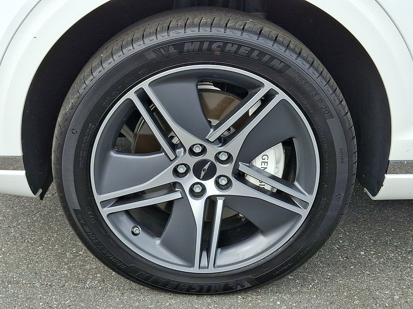Certified 2026 Genesis Electrified GV70 Prestige AWD/4WD image 8
