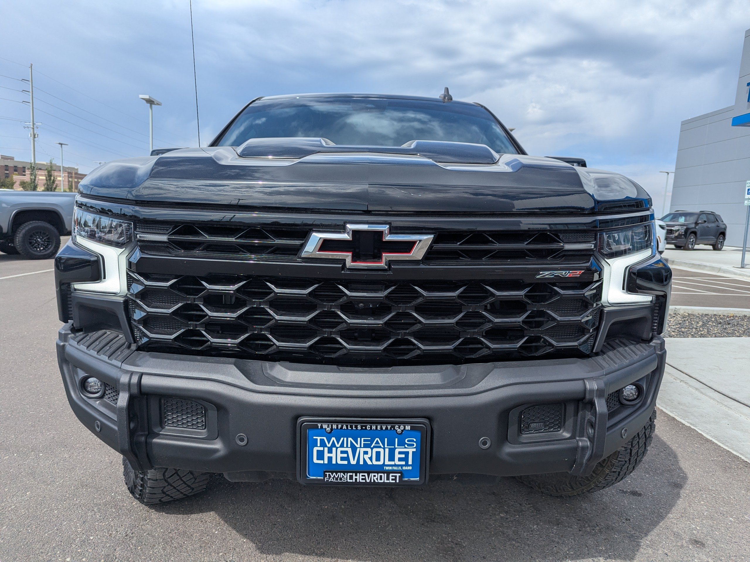 Used 2024 Chevrolet Silverado 1500 ZR2 w/ ZR2 Bison Edition AWD/4WD image 4