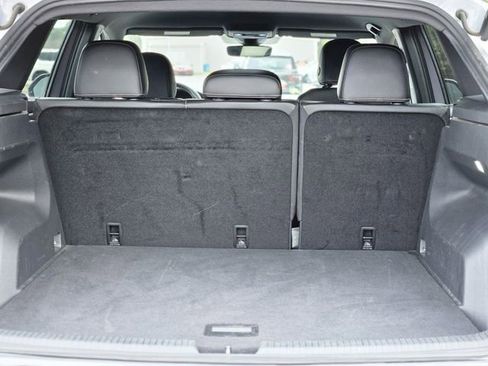 Used 2024 Volkswagen Atlas Cross Sport SE image 29