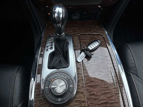 Used 2020 Nissan Armada SL w/ Premium Package image 16