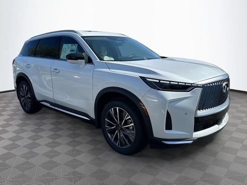 Certified 2026 INFINITI QX60 Luxe w/ Cargo Package FWD image 4