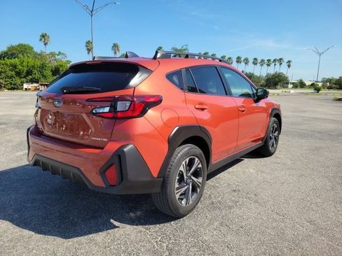 Used 2024 Subaru Crosstrek 2.0i Premium AWD/4WD image 5