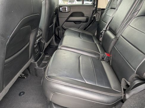 Certified 2023 Jeep Wrangler Unlimited Sahara image 15