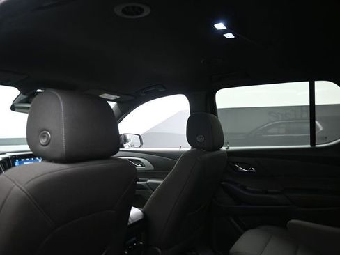 Used 2022 Chevrolet Traverse LT image 20