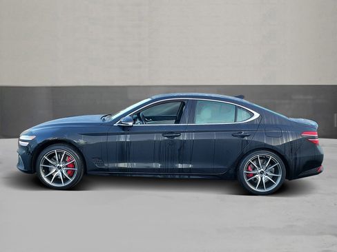 Certified 2025 Genesis G70 2.5T image 3