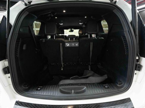 Used 2020 Chrysler Pacifica Touring-L Plus w/ Advanced Safetytec Group image 28