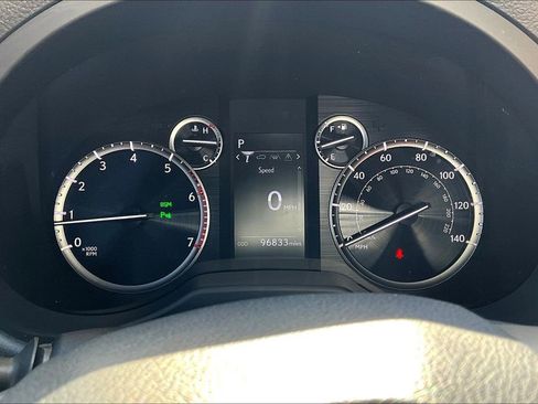 Used 2021 Lexus GX 460 Premium image 17