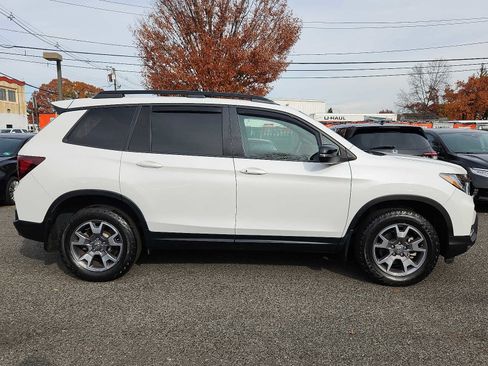 Certified 2022 Honda Passport TrailSport image 7