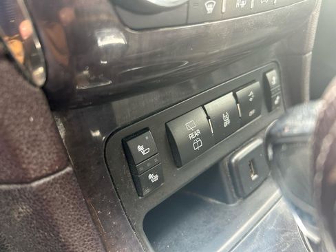 Used 2017 Buick Enclave Leather image 26