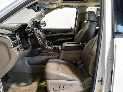 Used 2018 Chevrolet Tahoe Premier AWD/4WD image 6