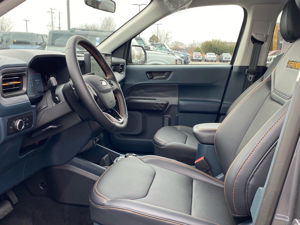 Used 2025 Ford Maverick Tremor AWD/4WD image 11