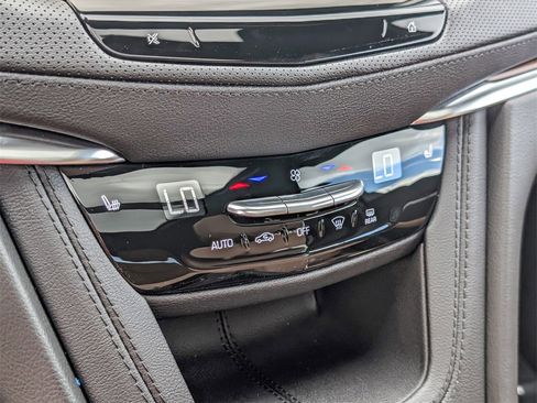 New 2025 Cadillac XT5 Premium Luxury image 28