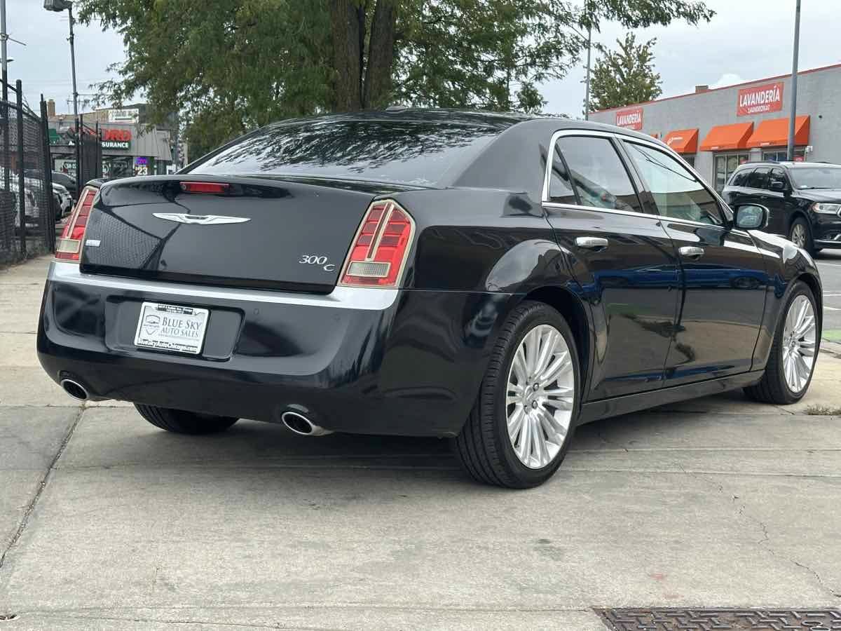 Used 2014 Chrysler 300 C w/ Harman/Kardon Audio Group RWD image 5