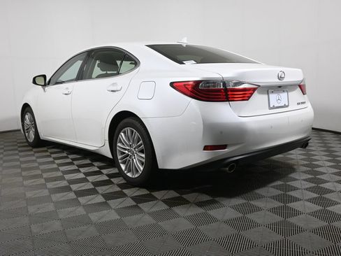 Used 2014 Lexus ES 350 w/ Luxury Package FWD image 5