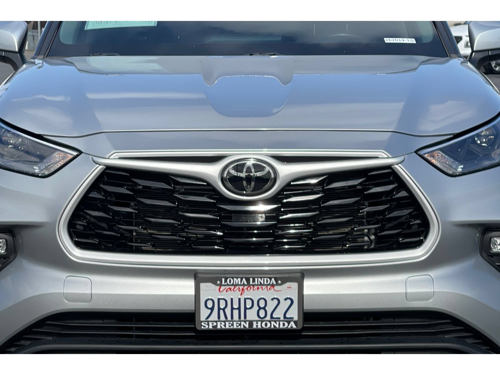 Used 2024 Toyota Highlander XLE FWD image 13