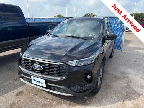 Used 2025 Ford Escape ST-Line Select AWD/4WD image 3