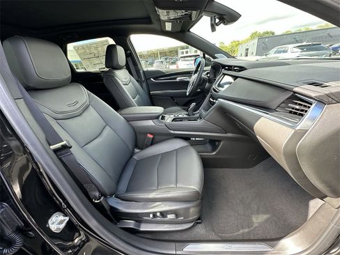 New 2025 Cadillac XT5 Premium Luxury image 25