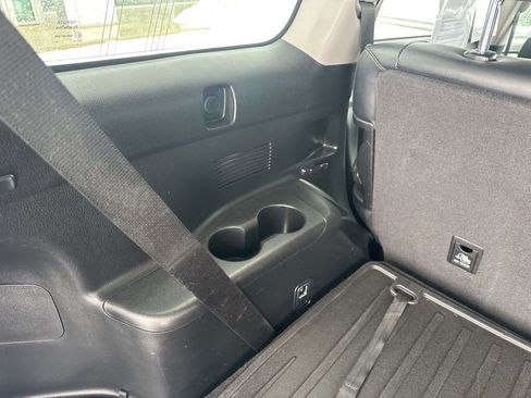 Used 2018 Toyota Highlander XLE image 30